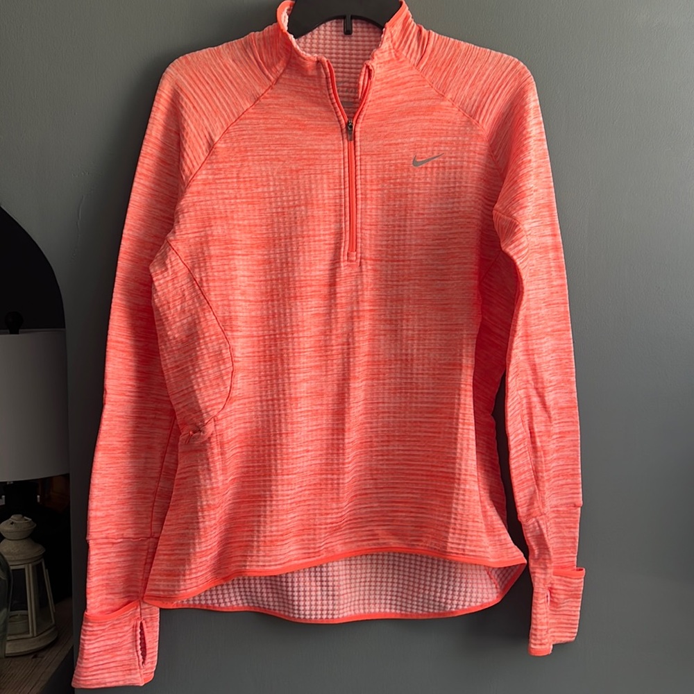 NWOT WOMENS NIKE PULLOVER